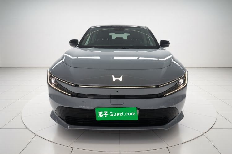 Used Honda P7 2025 Rear-Drive Long-Range Pro Front