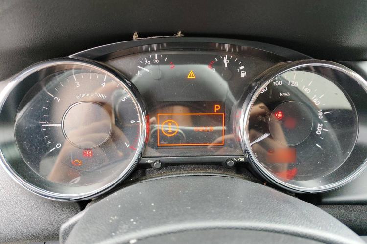 Used Peugeot 3008 2015 1.6THP Automatic Classic Edition