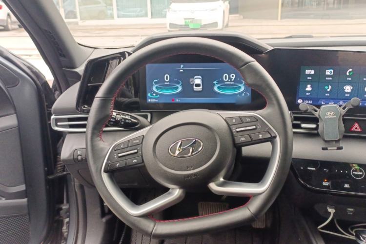 Used Hyundai Elantra 2022 1.5L CVT 20th Anniversary Edition Steering Wheel