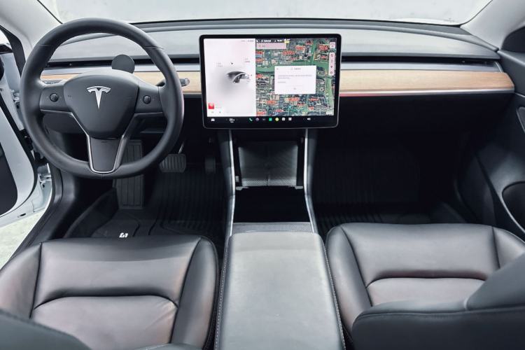 Used Tesla Model 3 2019 Standard Range Rear-Drive Upgraded Version Interior 6