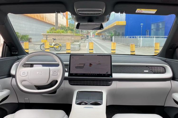 Used XPeng G6 2023 755 Ultra-Long Range Max Interior 2