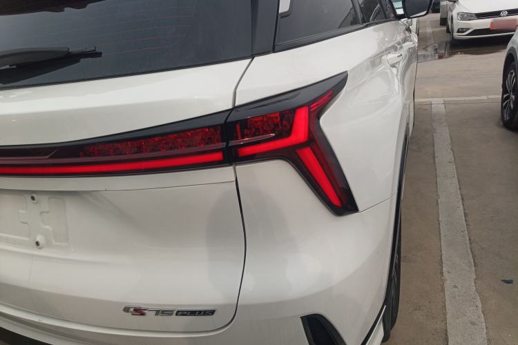 Used Changan CS75 PLUS 2023 3rd Generation 1.5T Automatic Prestige Model
