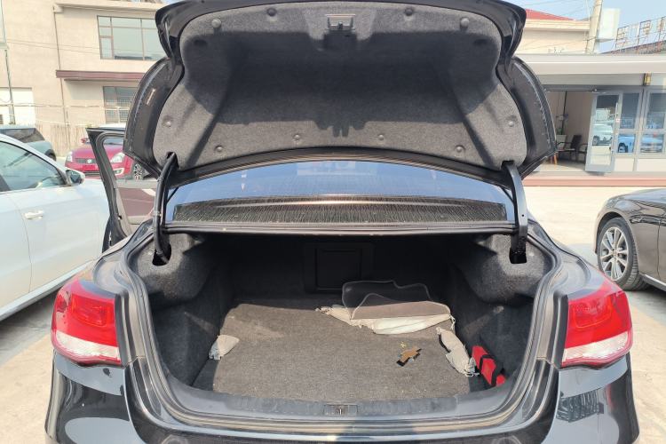 Used Chevrolet Malibu 2018 530T Automatic Luxury Edition Trunk