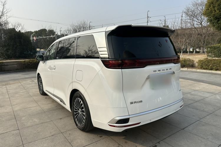 Used Denza D9 2022 EV 600 Four-Wheel Drive Prestige Model