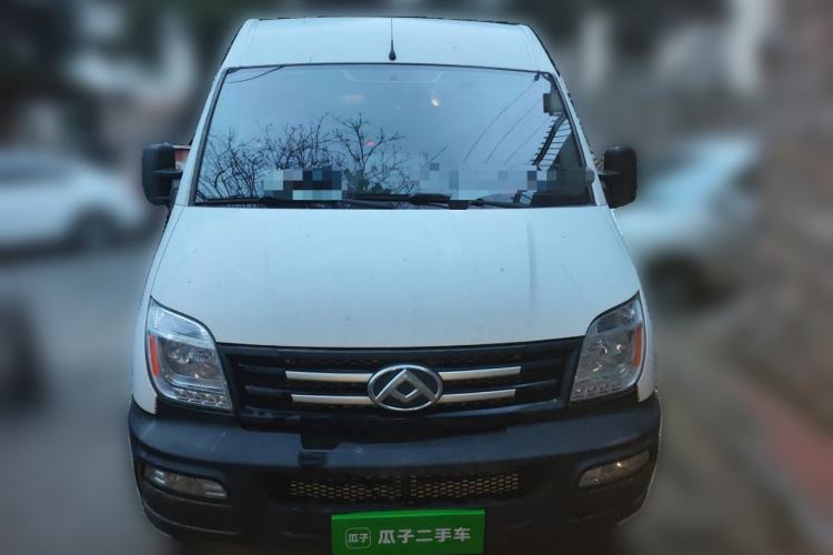 Used SAIC MAXUS Xintu V80 2019 2.5T Classic Edition 6-Speed Manual – Aoyuntong Modified Version Short Wheelbase Mid-Height Roof 5/6 Seats