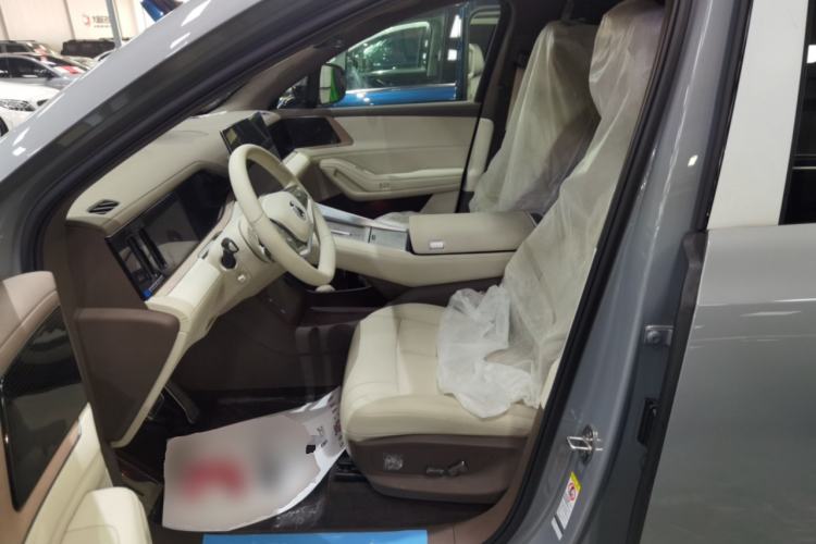 Used Denza N8L 2025 Model Flagship Model