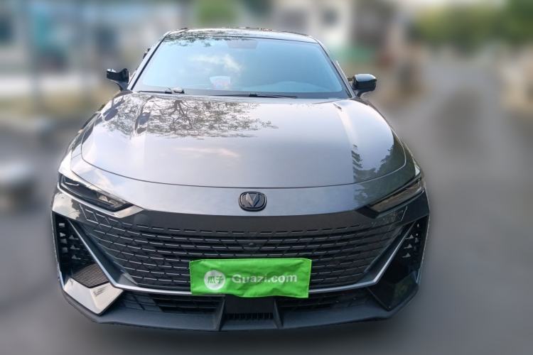 Used CHANGAN UNI-V 2022 1.5T Prestige Version Front