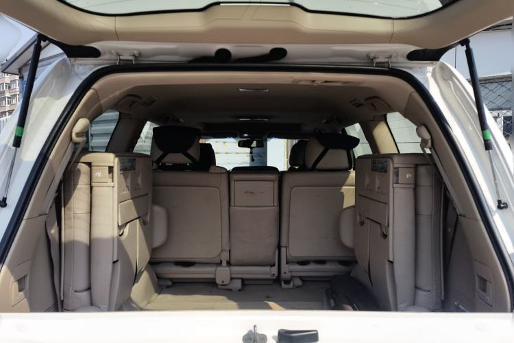 Used Toyota Land Cruiser 2012 4.0L Automatic VX
