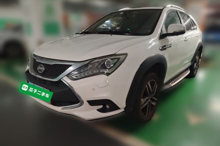 Used BYD Tang New Energy 2015 2.0T Four-Wheel-Drive Flagship Model