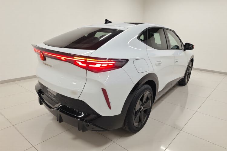 Used Volkswagen ID.UNYX 2024 Pro Long-Range Version Rear Right 45 Deg