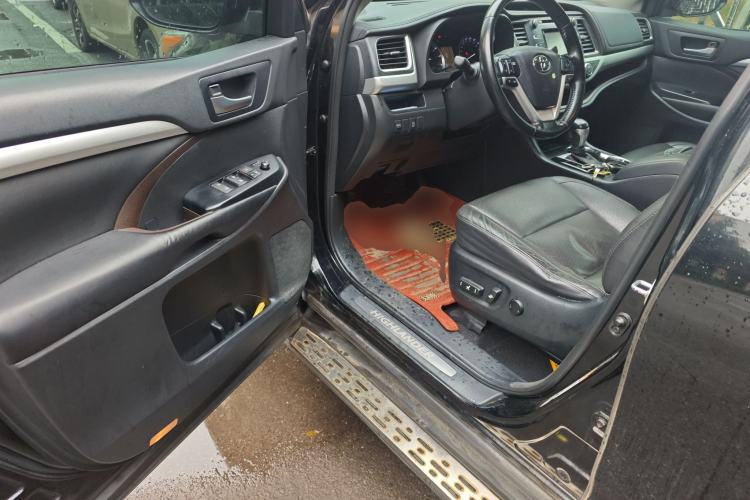 Used Toyota Highlander 2015 2.0T Four-Wheel Drive Luxury Edition 7-Seater