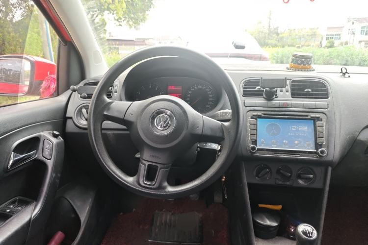 Used Volkswagen Polo 2013 1.4L Manual Fashion Edition Steering Wheel