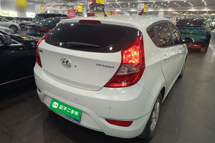 Used Hyundai Verna Ray 2014 1.4L Automatic GLX
