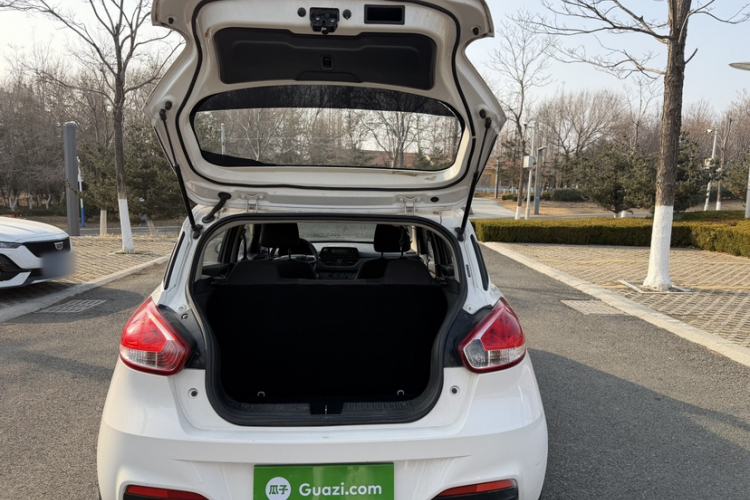 Used Baojun 310 2016 1.2L manual Comfort trim level