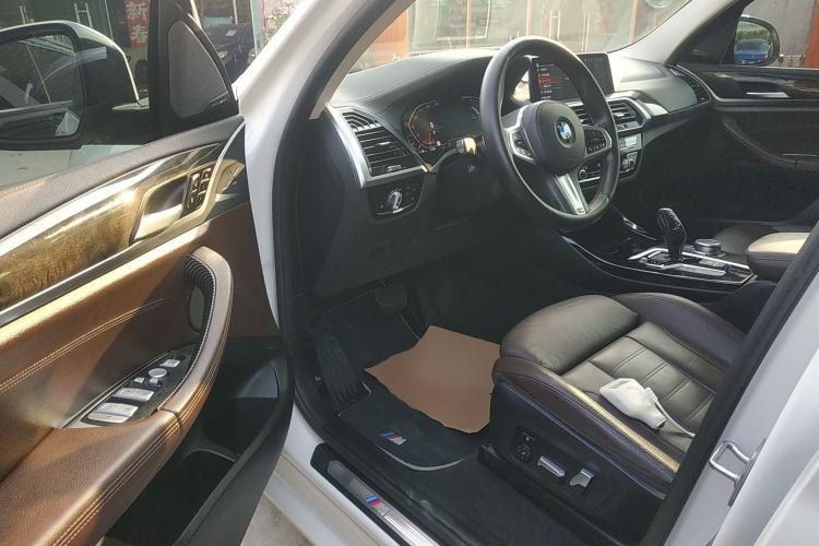 Used BMW X3 2020 xDrive30i Luxury Model with M Sport Package
