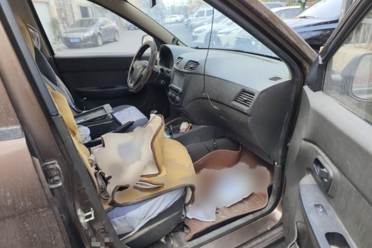 Used Wuling Hongguang 2015 1.5L S Basic Version China V Standard
