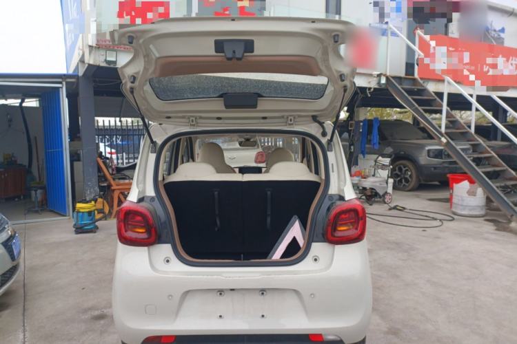 Used Wuling Hongguang MINIEV 2025 Four-Door Version Premium Edition Trunk