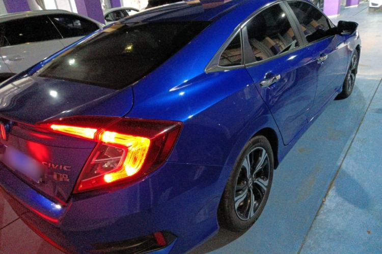 Used Honda Civic 2016 220TURBO CVT Prestige Edition
