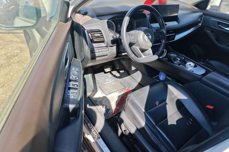 Used Nissan X-Trail 2021 VC-Turbo 300 CVT 2WD Luxury Edition Driver Seat