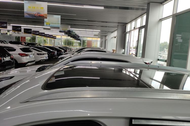 Used Cadillac XT4 2018 28T Two-Wheel Drive Leading Version Roof