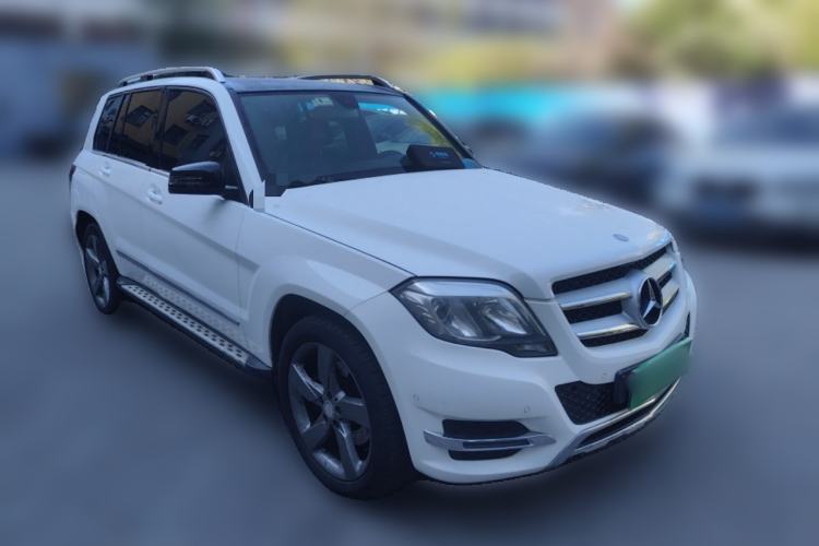 Used Mercedes-Benz GLK-Class 2013 GLK 300 4MATIC Dynamic Sunroof Model Front Right 45 Deg