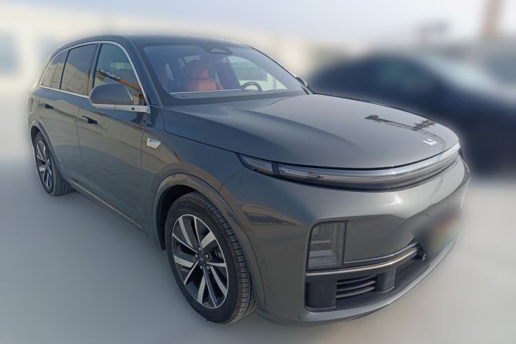 Used Li Auto L7 2023 Pro Model Front Right 45 Deg