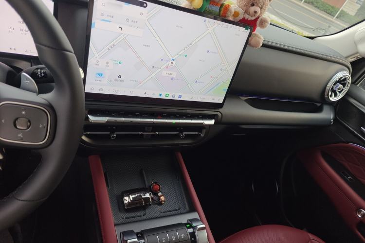 Used Tank 300 2025 2.0T Challenger
