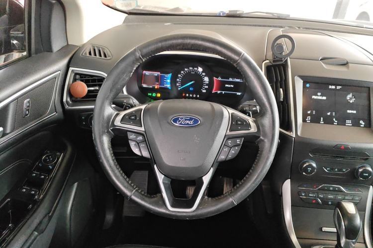 Used Ford Edge 2016 EcoBoost 245 Two-Wheel-Drive Titanium 7-Seater