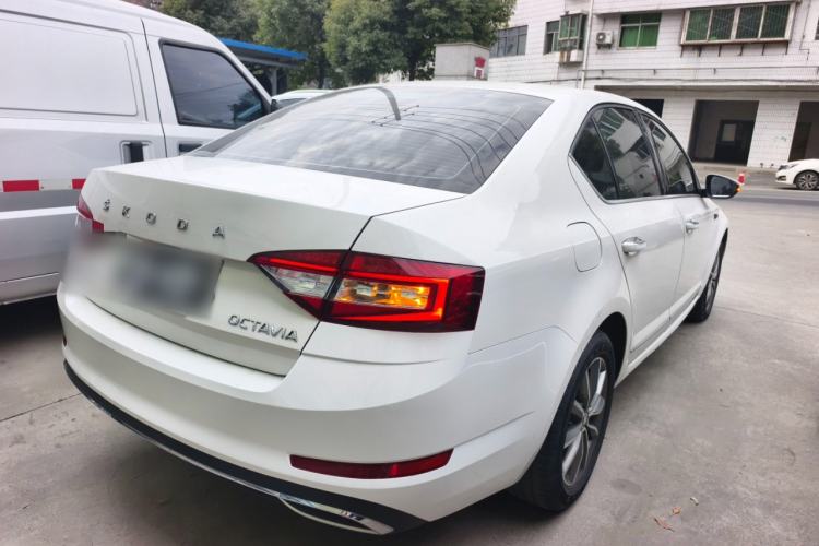 Used Skoda Octavia 2020 1.5L Automatic SmartDrive Luxury Edition
