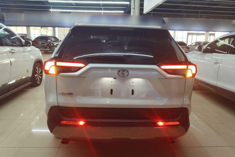 Used Toyota RAV4 2022 2.0L CVT Two-Wheel Drive Fashion Plus Edition
