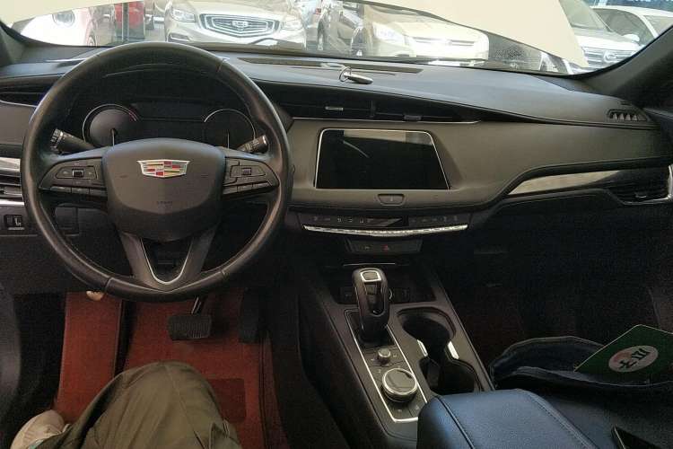 Used Cadillac XT4 2018 28T Two-Wheel Drive Tech Version