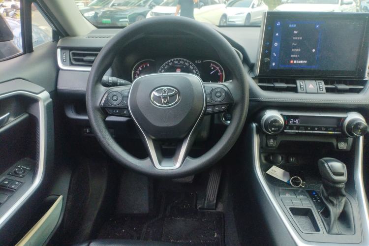 Used Toyota RAV4 2022 2.0L CVT Two-Wheel Drive Fashion Edition Steering Wheel