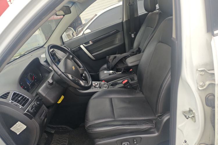 Used Chevrolet Captiva 2015 2.4L 4x4 Flagship Edition 7-Seater Left Front Seat