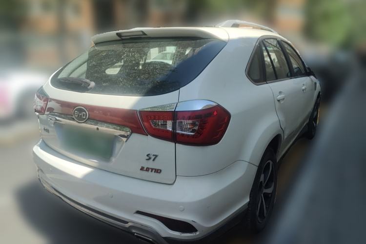 Used BYD S7 2015 2.0T Automatic Prestige Model
