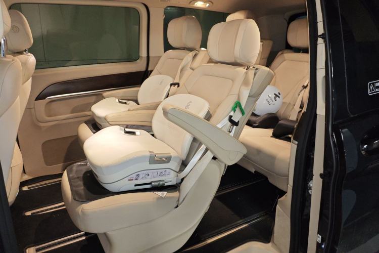 Used Mercedes-Benz V-Class 2022 V 260 Avantgarde Edition Left Rear Seat