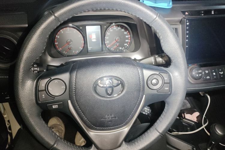 Used Toyota RAV4 2016 2.5L Automatic 4x4 Elite Edition
