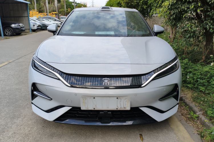 Used BYD Song L EV 2025 Intelligent Driving Version 662 km LiDAR Excellence Edition
