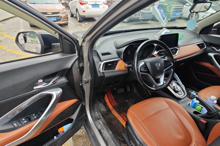 Used Baojun 510 2017 1.5L Automatic Luxury Model Driver Seat