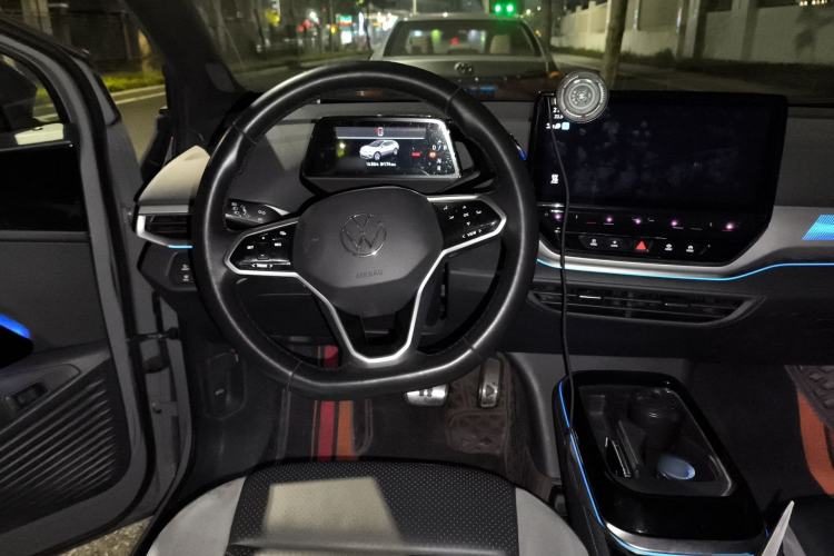 Used Volkswagen ID.4 CROZZ 2021 Long-Range PRO Two-Wheel Drive Version Steering Wheel