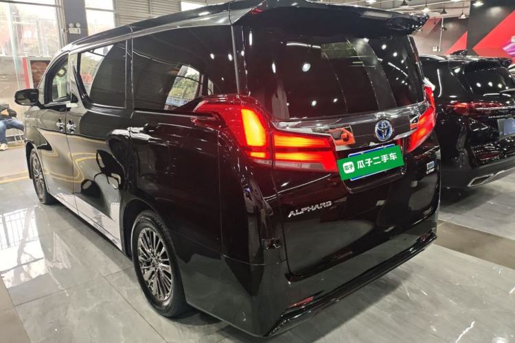 Used Toyota Alphard 2021 Dual-Engine 2.5L Luxury Edition