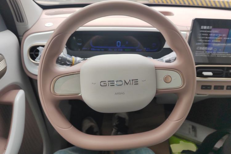 Used Geely Galaxy Panda 2025 210 km – Yuanqi Bear Steering Wheel