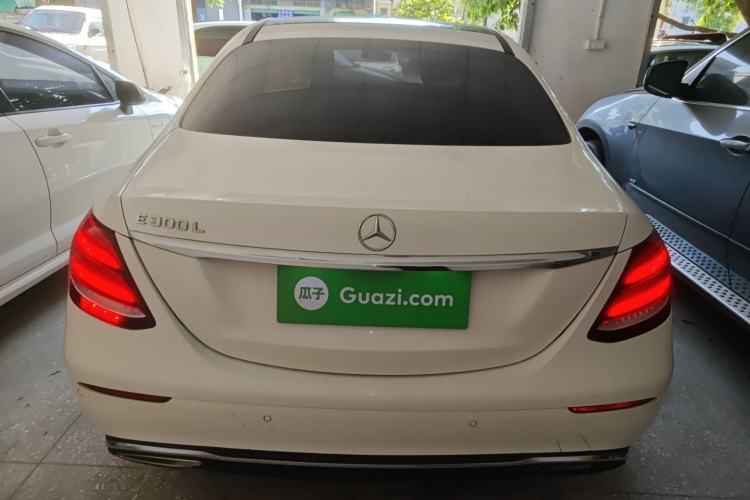 Used Mercedes-Benz E-Class 2018 Facelift E 300 L Luxury Edition
