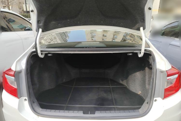 Used Honda Crider 2015 1.8L automatic luxury edition
