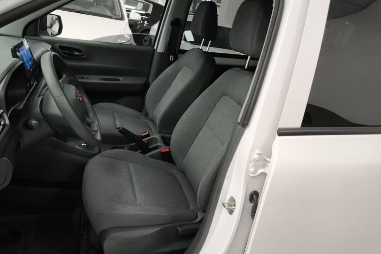 Used Wuling Hongguang New Energy 2024 All-Electric Model 300KM Practical Version