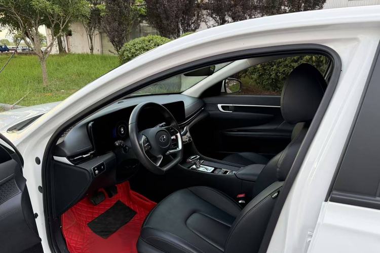 Used Hyundai Mistra 2021 1.8L CVT GLS Leading Edition
