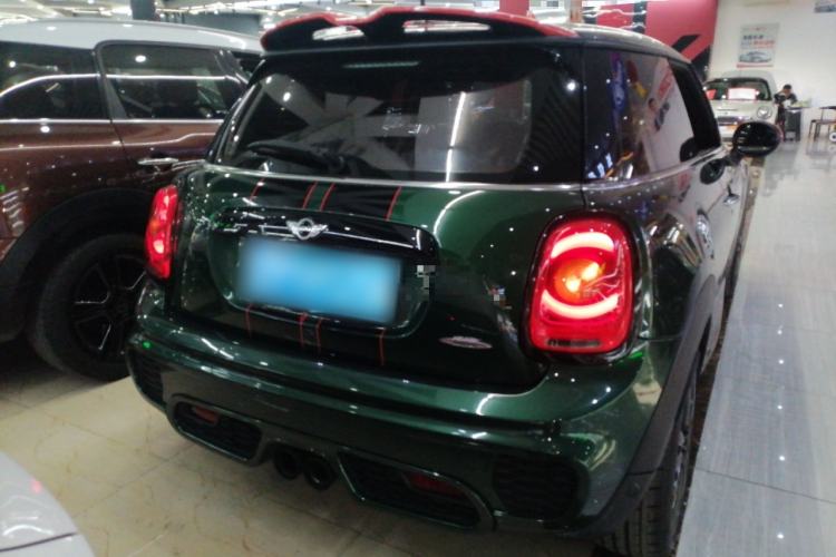 Used MINI MINI 2016 2.0T COOPER S Performance-oriented