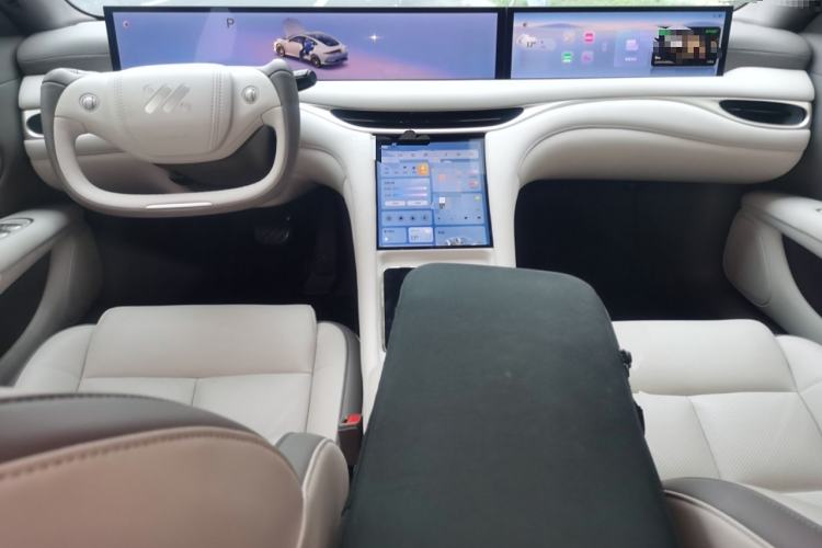 Used IM L6 2025 Ultra Model
