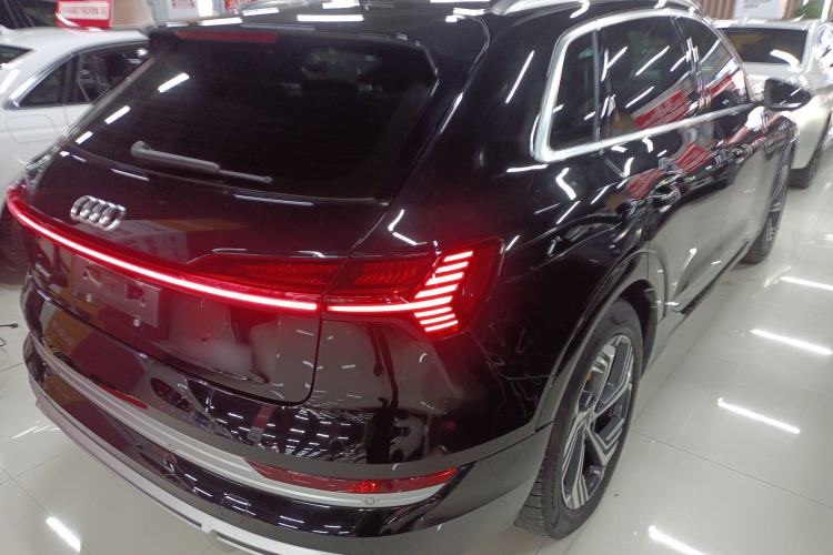 Used Audi e-tron 2021 50 quattro Prestige Edition