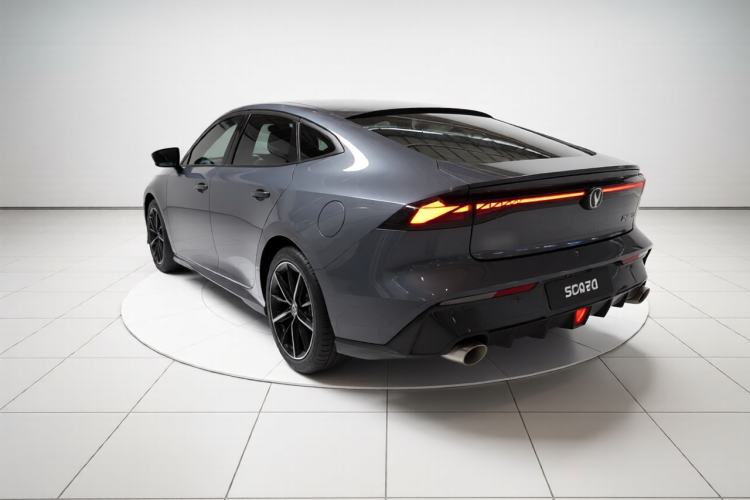 Used Changan UNI-V 2022 1.5T Prestige Version