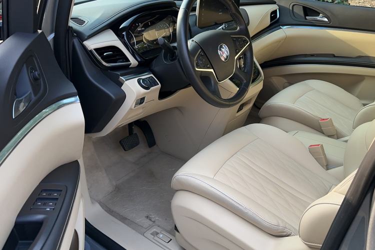 Used Buick GL8 2023 Land Executive Class 652T Luxury Model